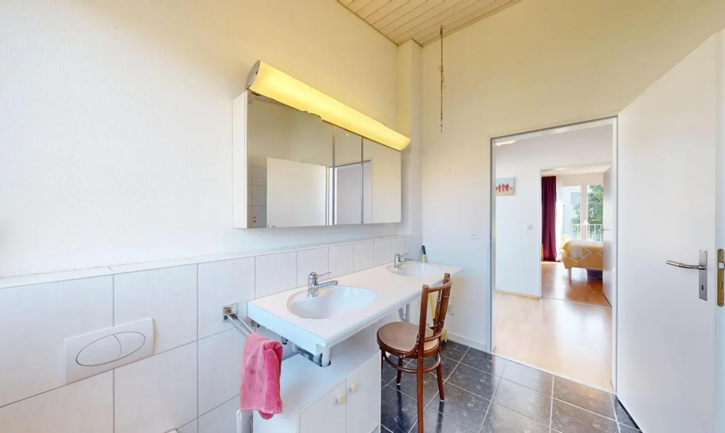 Charmante maison jumelée dans un quartier amical cherche une nouvelle famille - Photo 10 sur 13