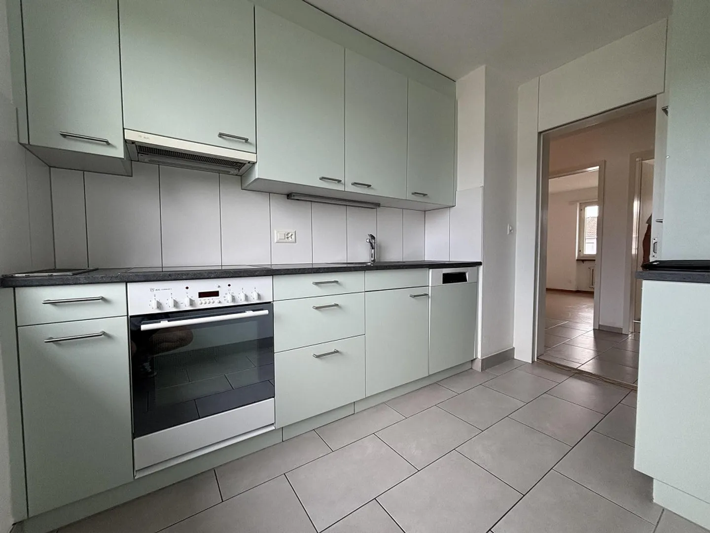 Geräumige Wohnung in ruhiger Lage - Foto 1 von 9