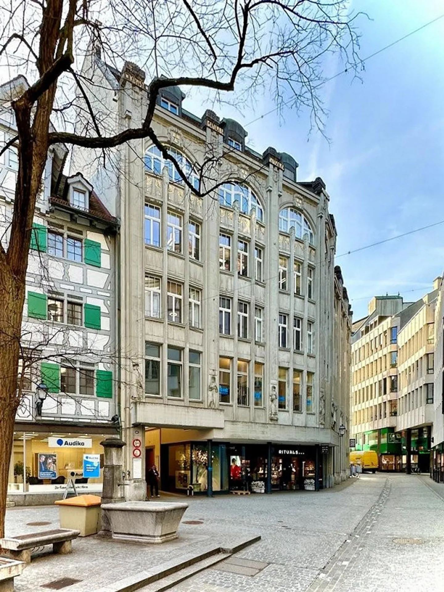 Stilvolles Büro in St. Gallen - Foto 1 von 2