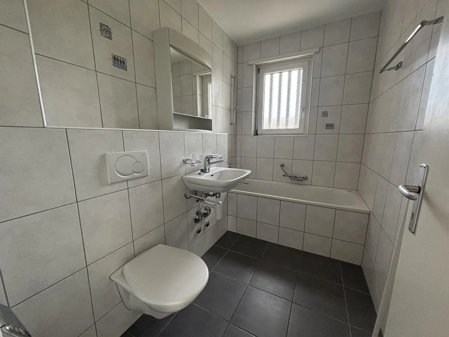 Geräumige Wohnung in ruhiger Lage - Foto 4 von 9