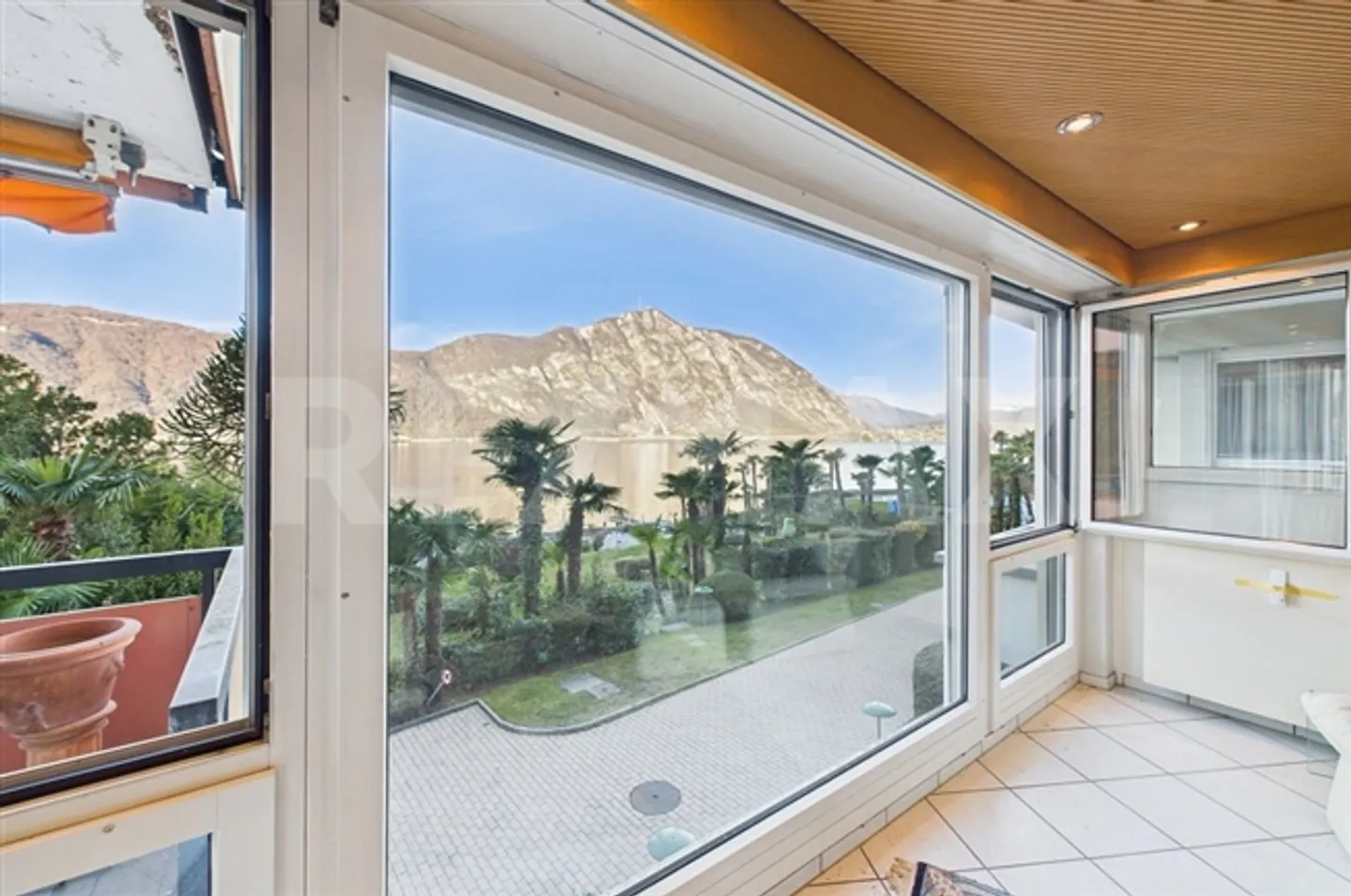 "Year-round vacation 3 1/2 rooms with lake view and large terrace" - Photo 6 of 13