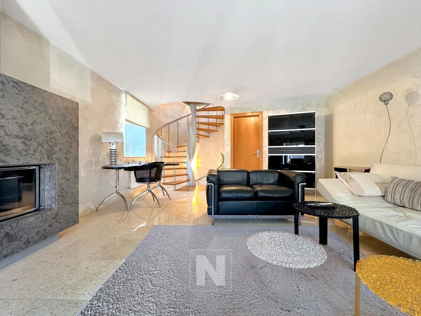 Loft completamente ristrutturato a Concise - Foto 2 di 13