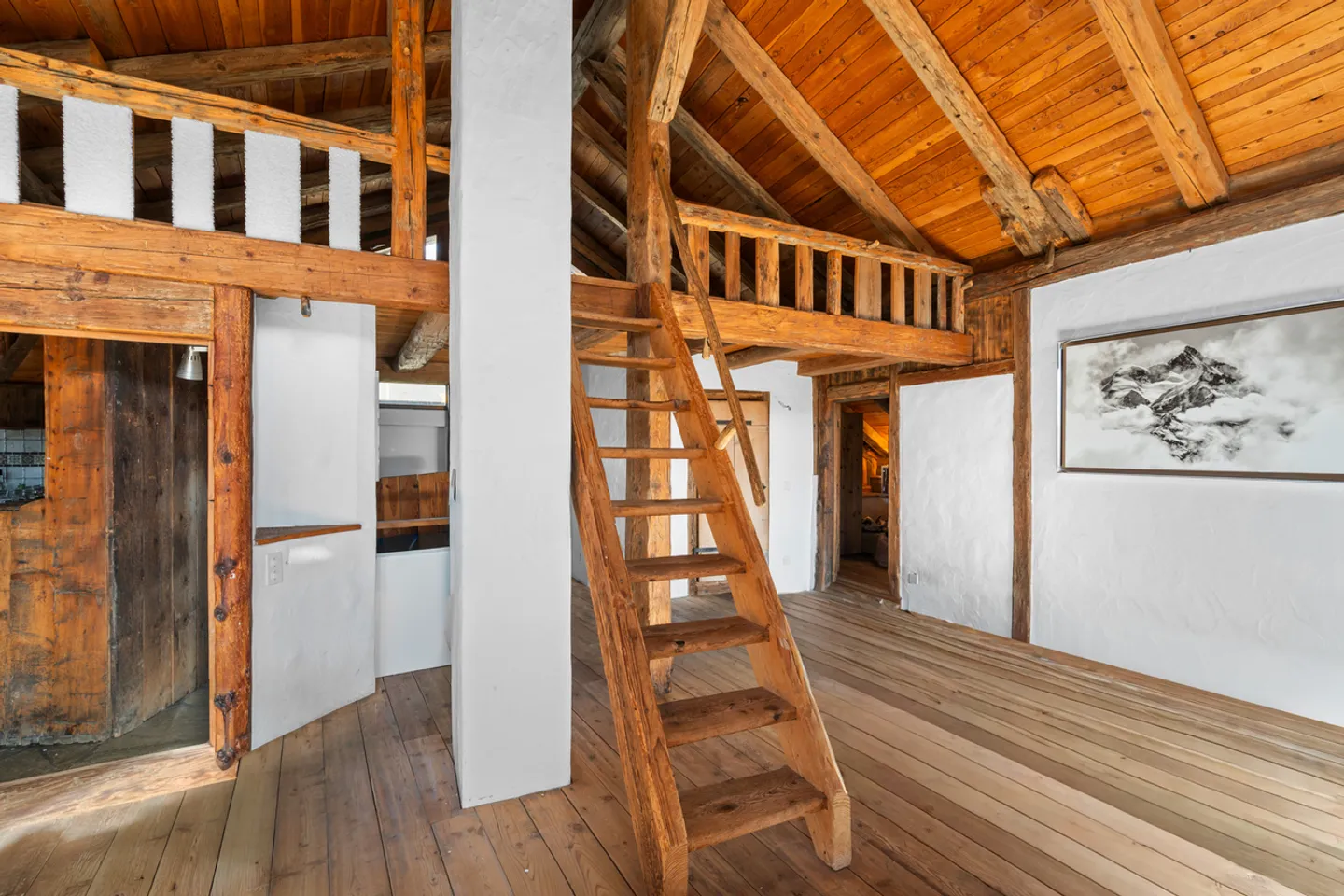 Magnificent renovated barn in the heart of the village of Icogne - Photo 4 of 5