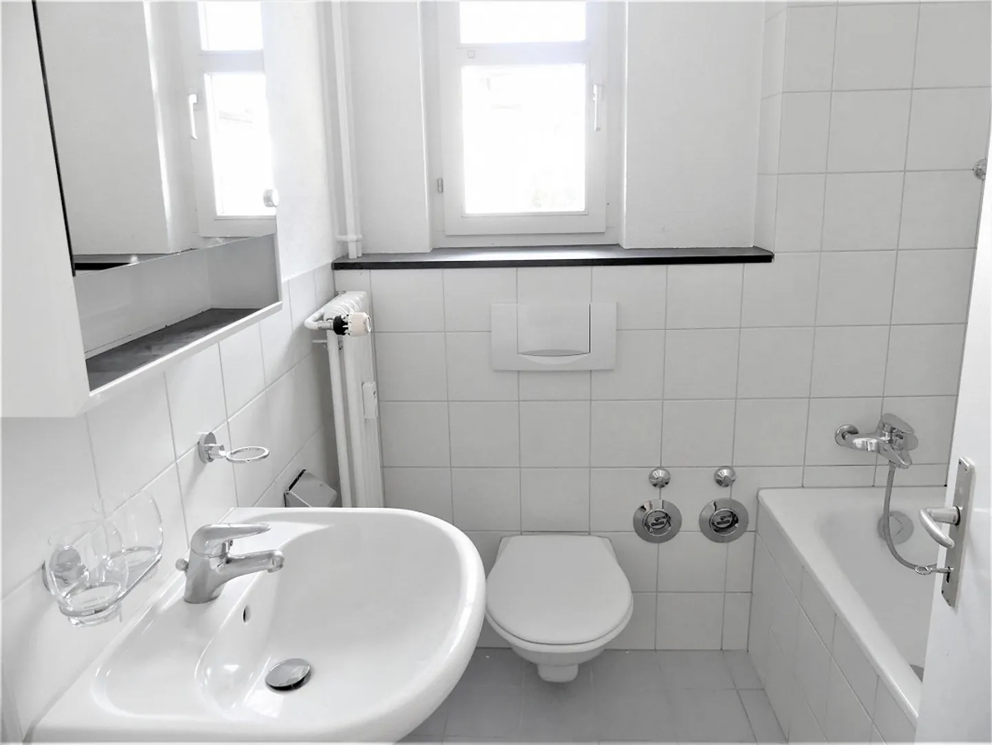 Belle appartement de 4 pièces dans le quartier de Lachen - Photo 3 sur 7