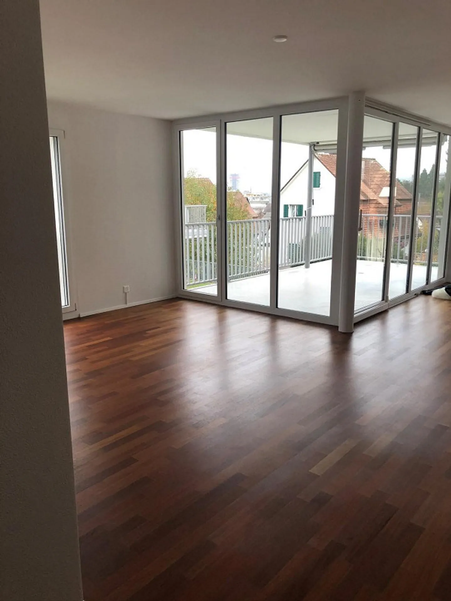 Spacious 4.5-room apartment in Wallisellen - Photo 4 of 9