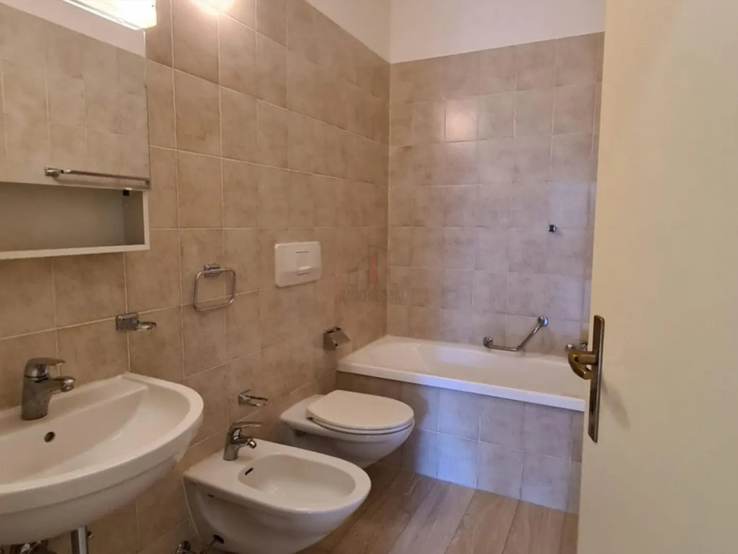 Comfortable Four-Room Apartment Available from July 2026 - Photo 8 of 9