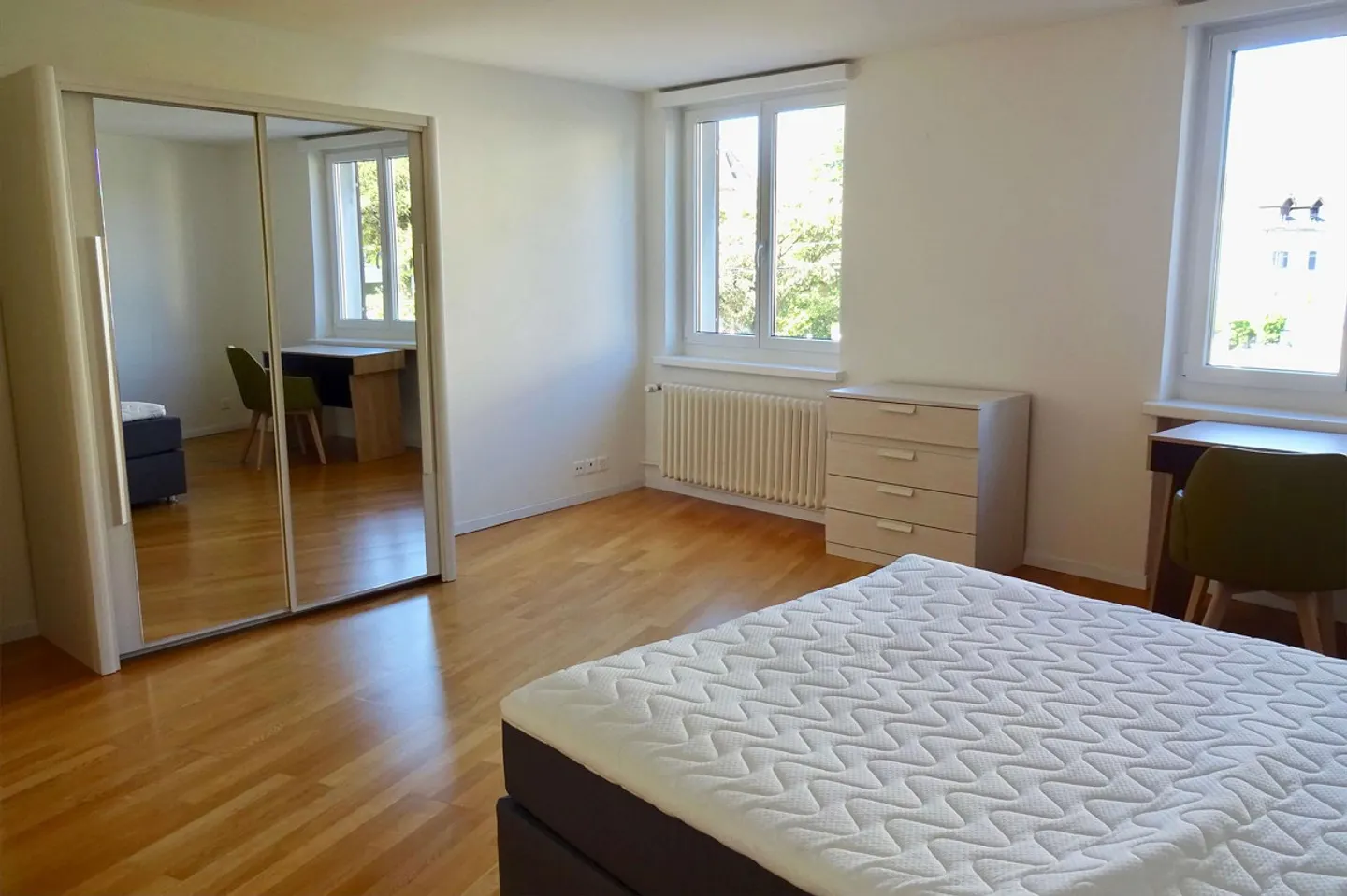 Chambre meublée dans un appartement modernisé dans un emplacement de choix - Photo 4 sur 9