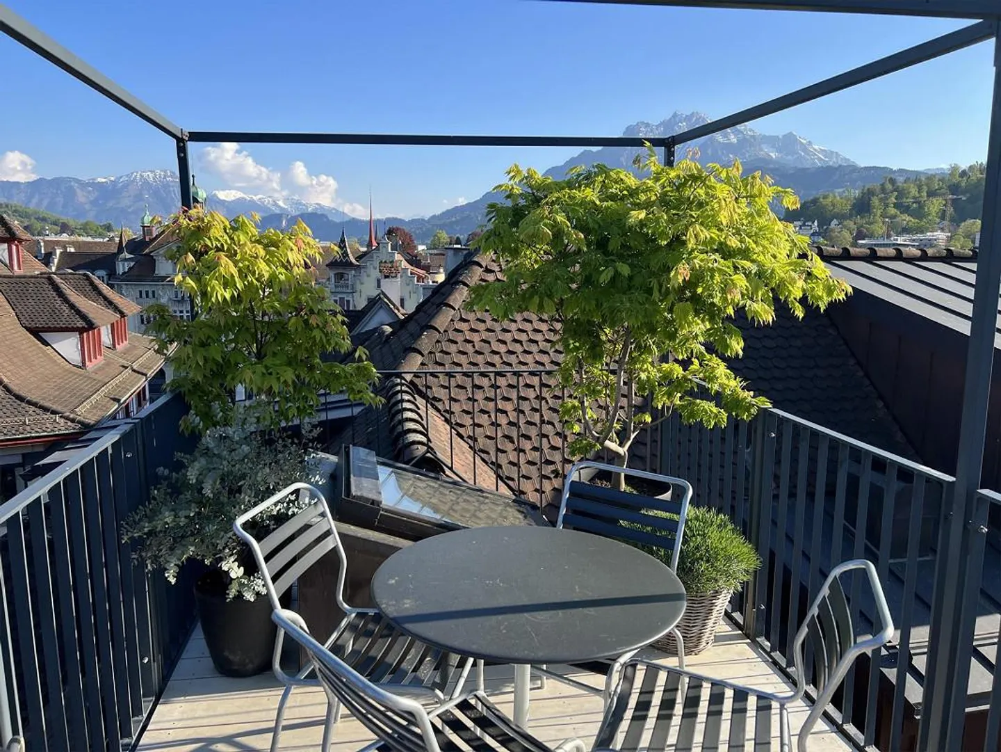 Appartamento duplex da sogno con vista sulle montagne nel centro storico di Lucerna - Foto 7 di 10