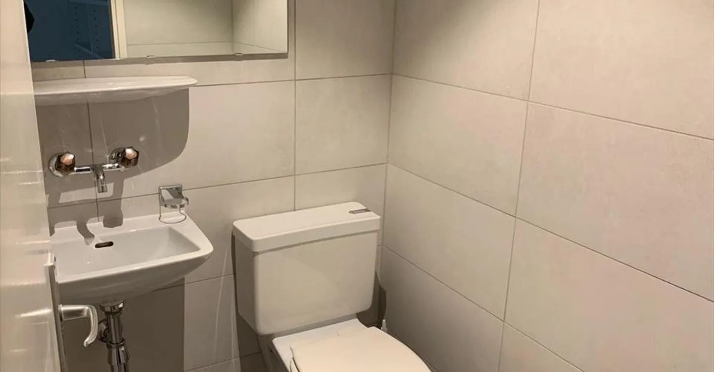 Spazio ufficio in affitto - Foto 3 di 8