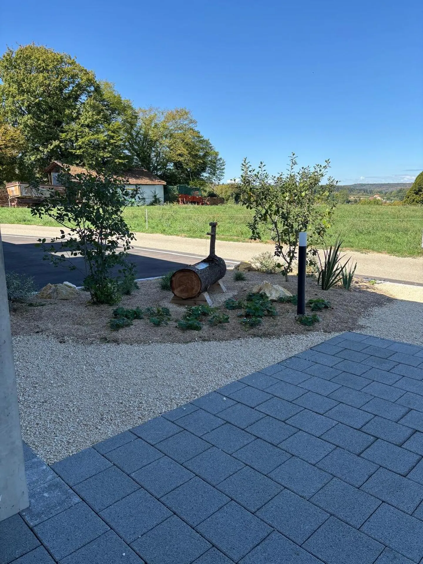 Appartement adapté en nature - Photo 3 sur 12