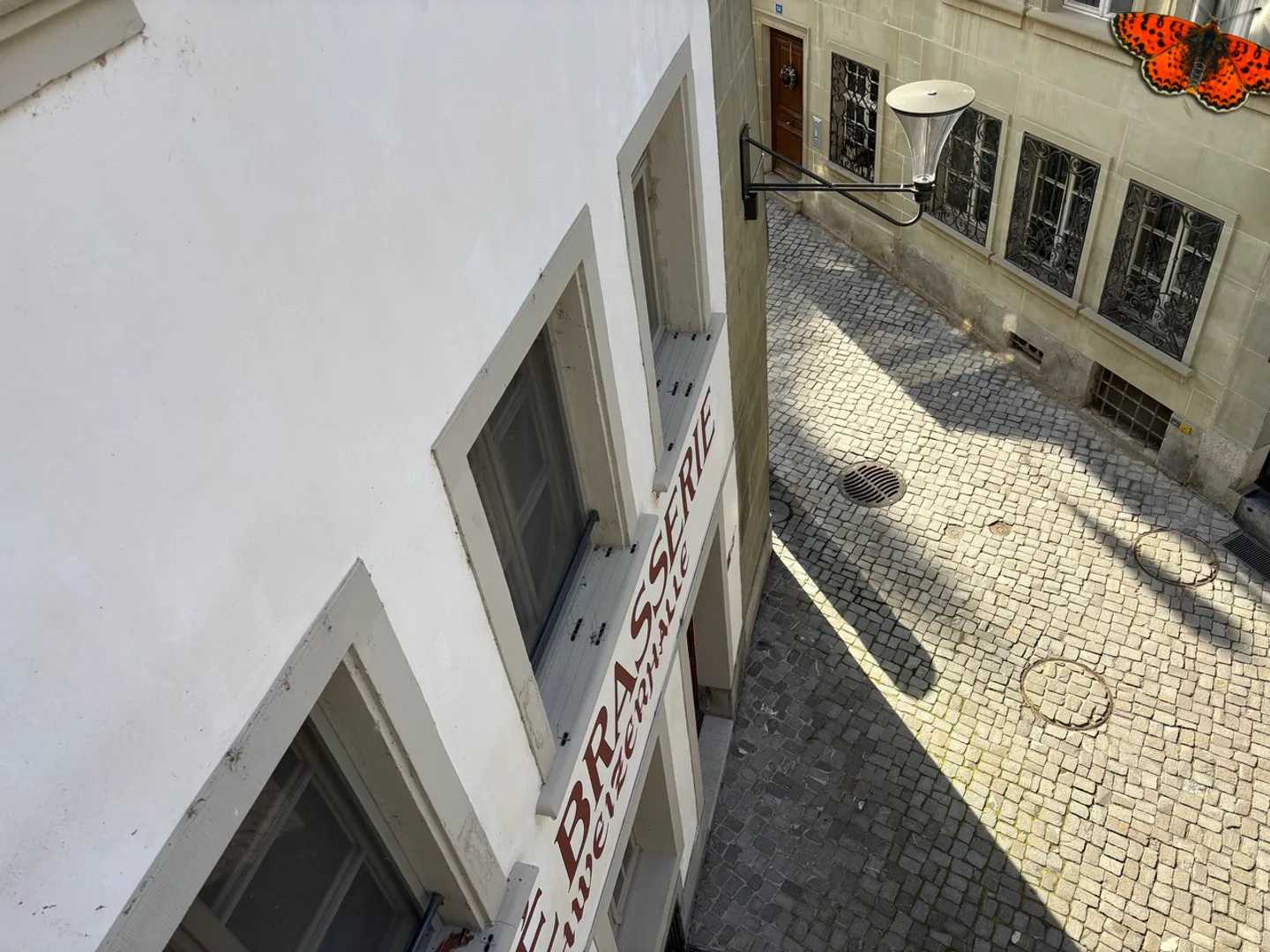 In vendita: Edificio storico a uso misto nel cuore di Friburgo - Foto 2 di 34