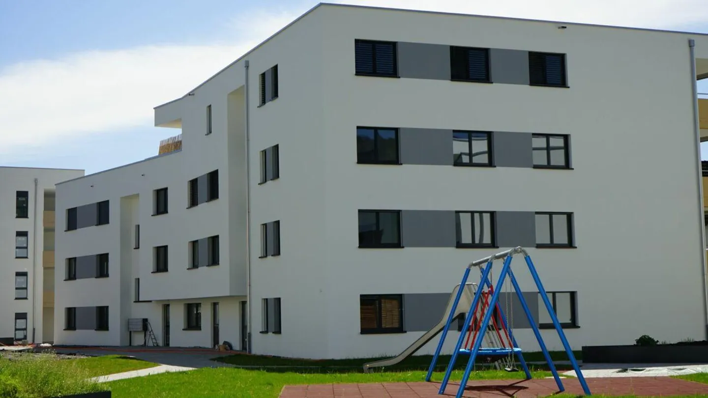 3 1/2-Zimmerwohnung im Erdgeschoss - Foto 1 von 12