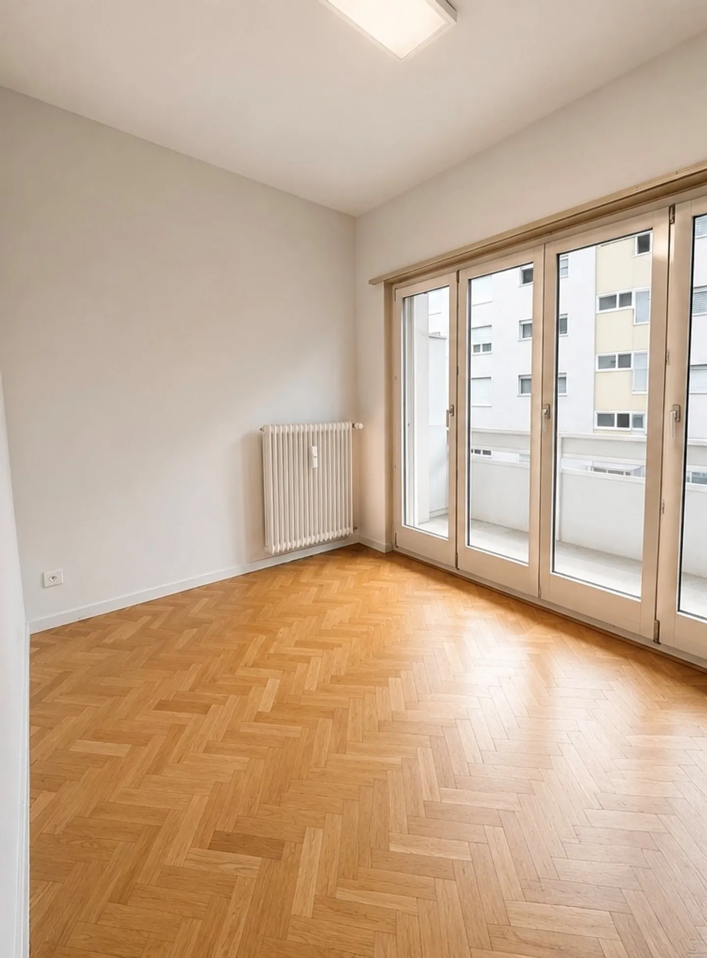 Versatile Commercial Space in Binningen - Photo 4 of 7