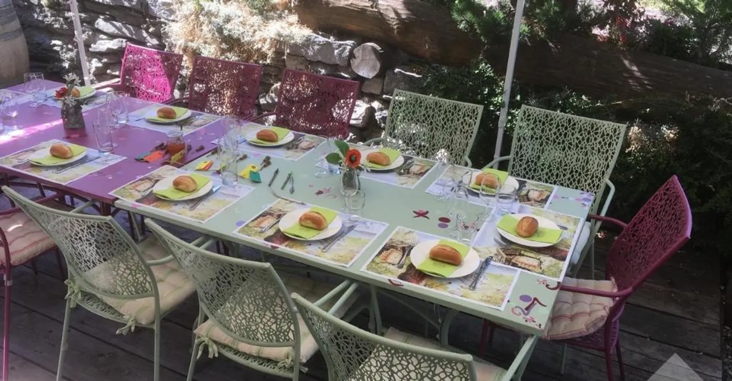 Beautiful opportunity: Café-Restaurant in Veysonnaz village - Photo 8 of 8