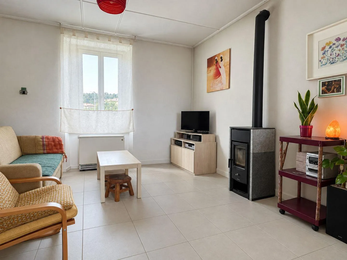 Petite maison bifamiliale à rénover avec rustique et jardin - Photo 1 sur 19