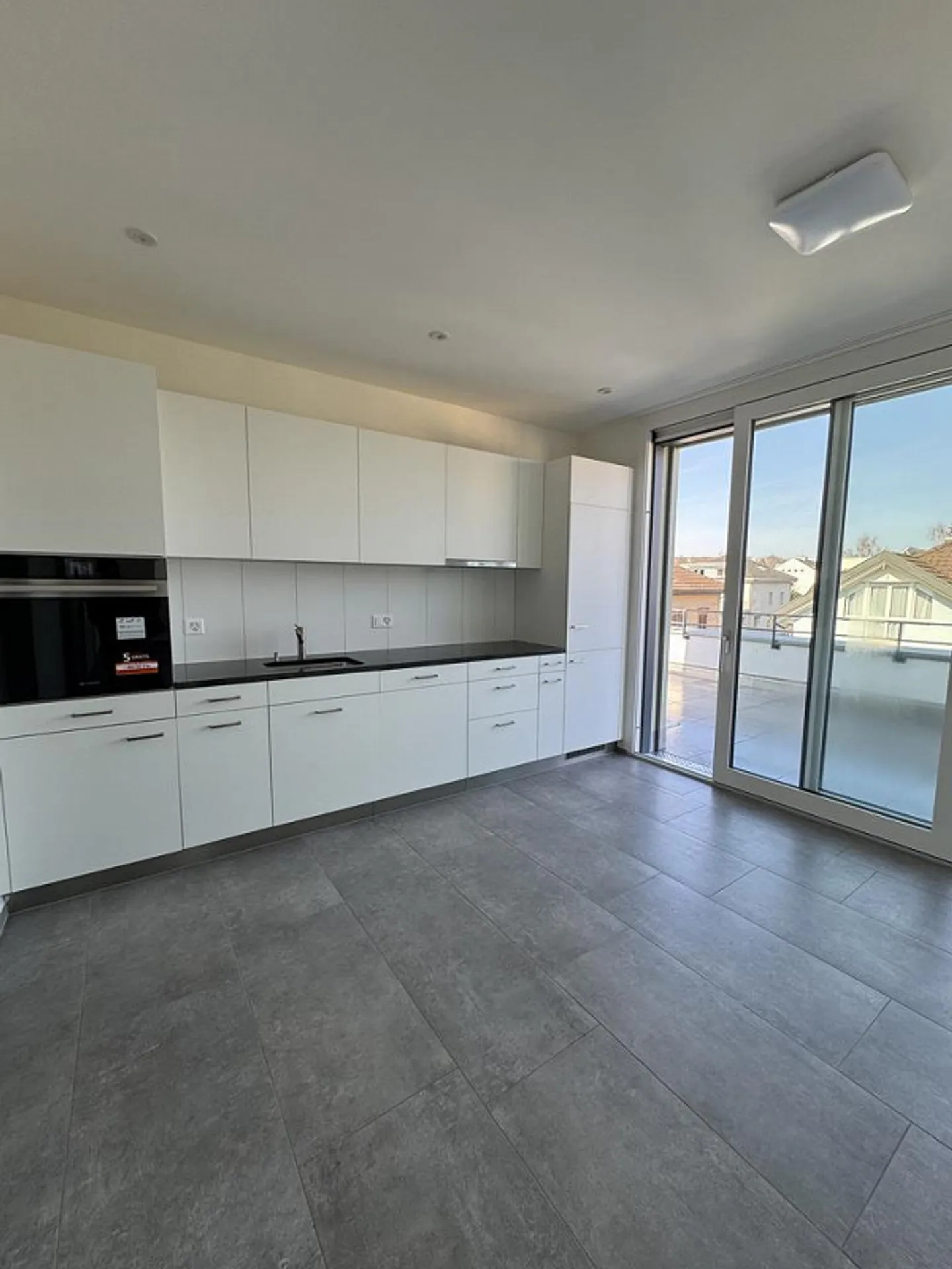 Moderne Wohnung mit Dachterrasse - Foto 2 von 9