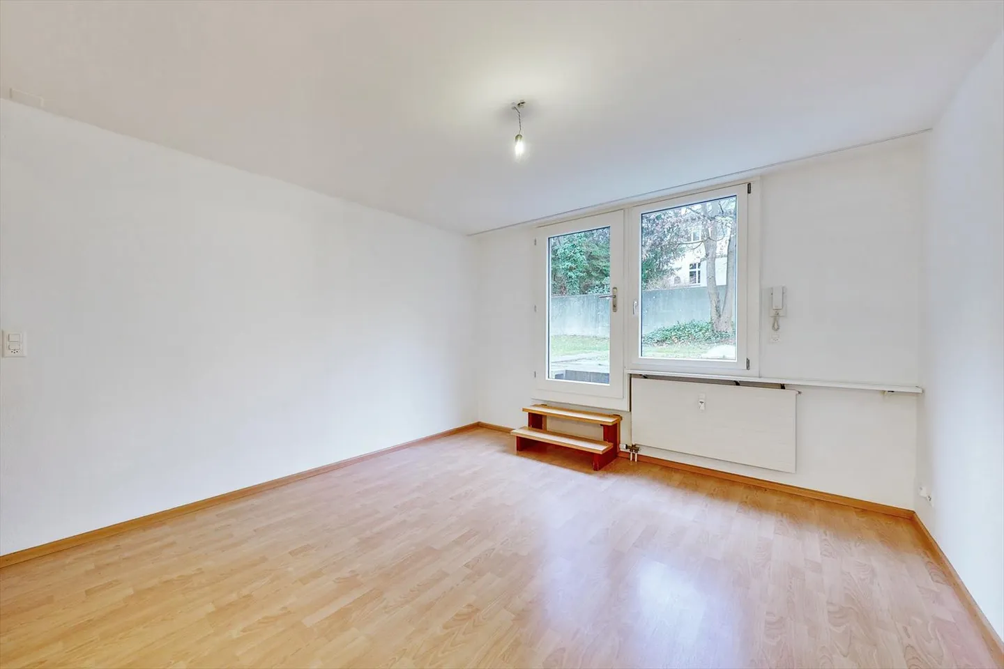 1.5-Zimmer-Studio mit Gartensitzplatz in Basel - Foto 3 von 10