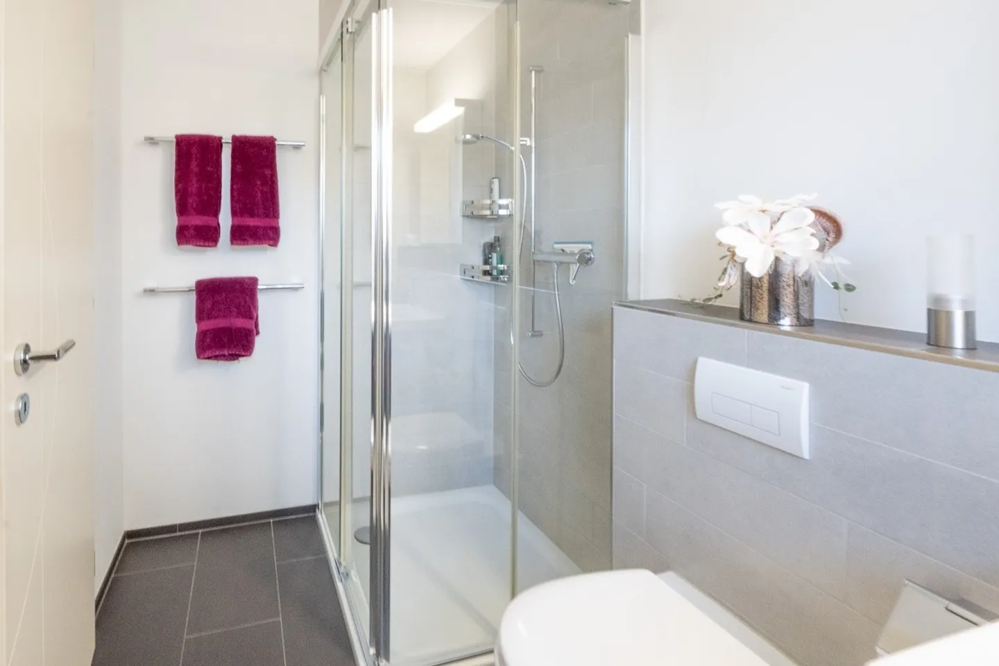 Casa unifamiliare a schiera di 5,5 stanze ben tenuta - Foto 8 di 13