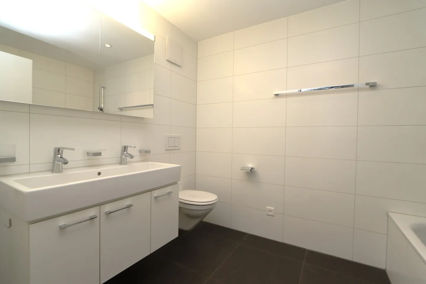 Helle 4.5-Zimmer Wohnung - Foto 3 von 11