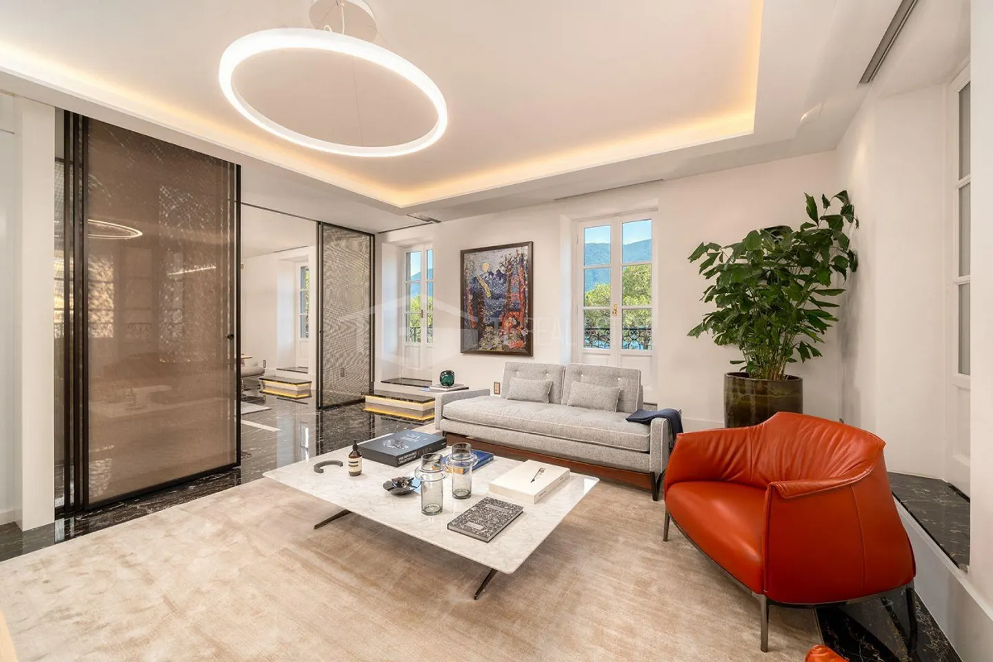 UNIQUE PROPERTY IN THE HEART OF LUGANO – PIAZZA REZZONICO - Photo 5 of 16