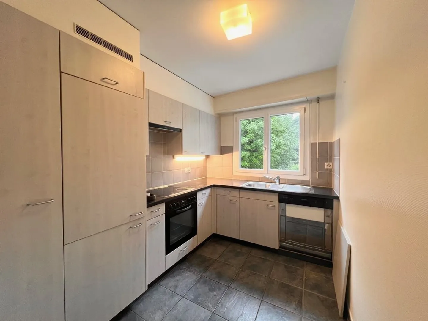 Appartamento con giardino privato - Foto 2 di 8