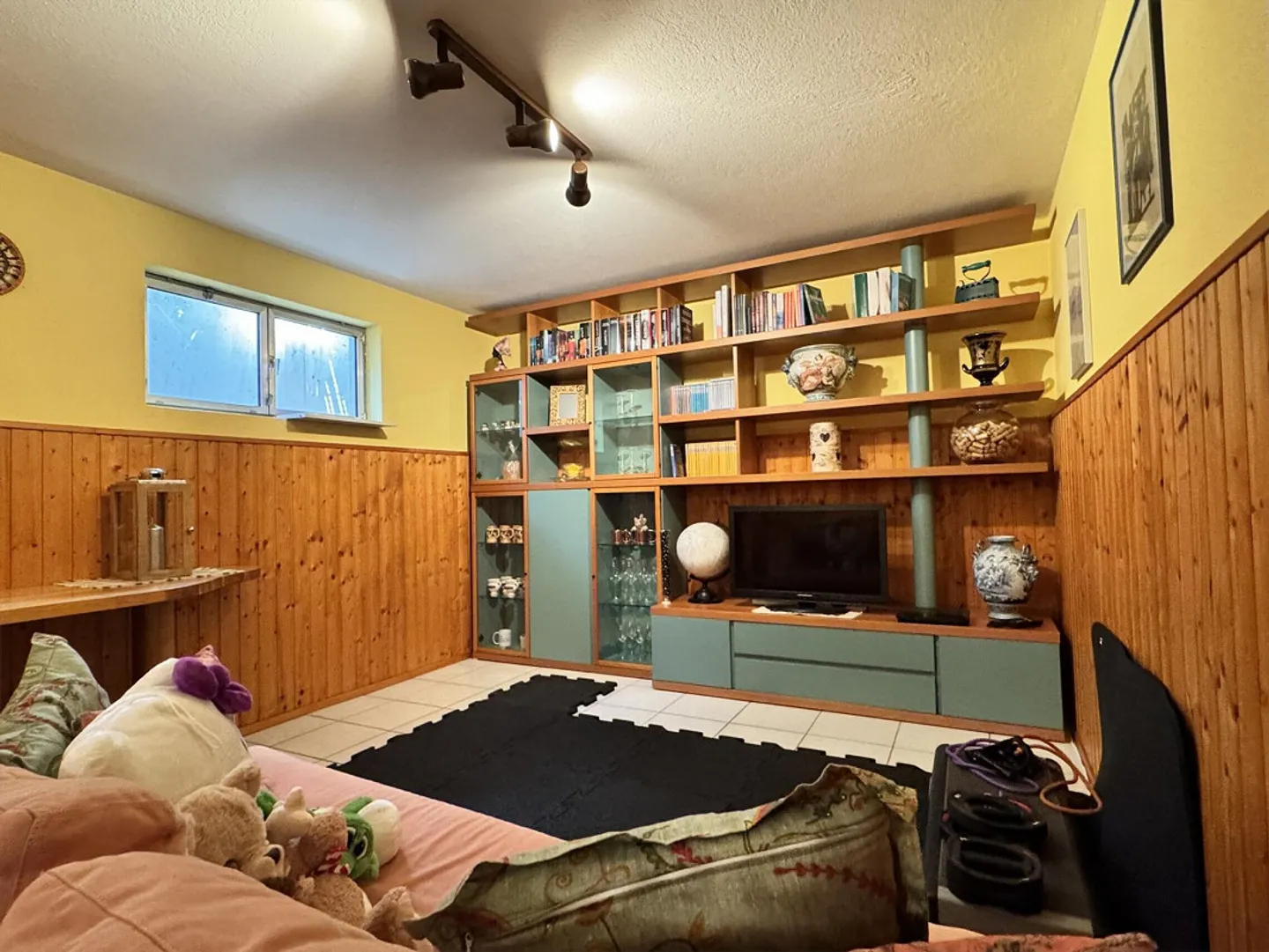 Schöne 4.5-Zimmer-Villa mit Garten und Grotte in Novazzano - Foto 8 von 11