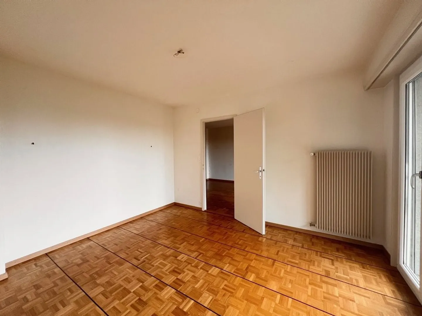 Appartamento con giardino privato - Foto 5 di 8