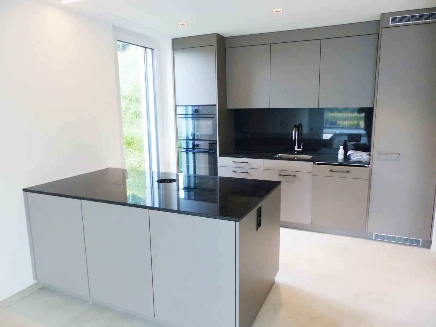 Casa unifamiliare angolare 5.5 stanze di nuova costruzione con vista lontana attraente - Foto 3 di 19