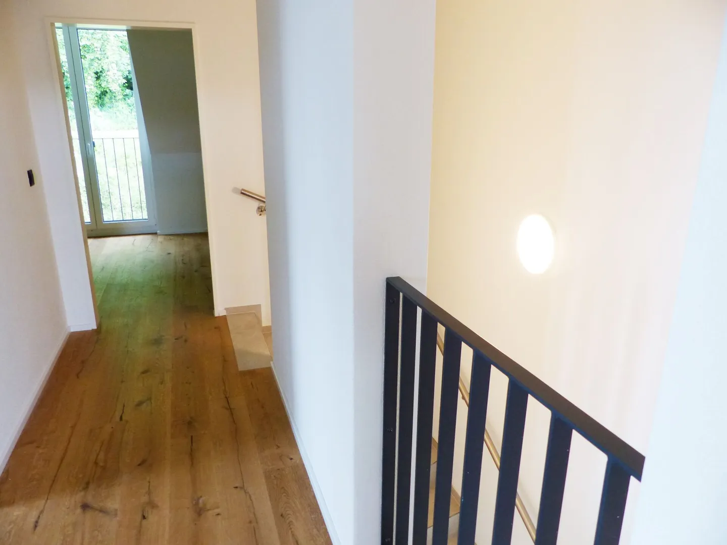 Casa unifamiliare angolare 5.5 stanze di nuova costruzione con vista lontana attraente - Foto 14 di 19