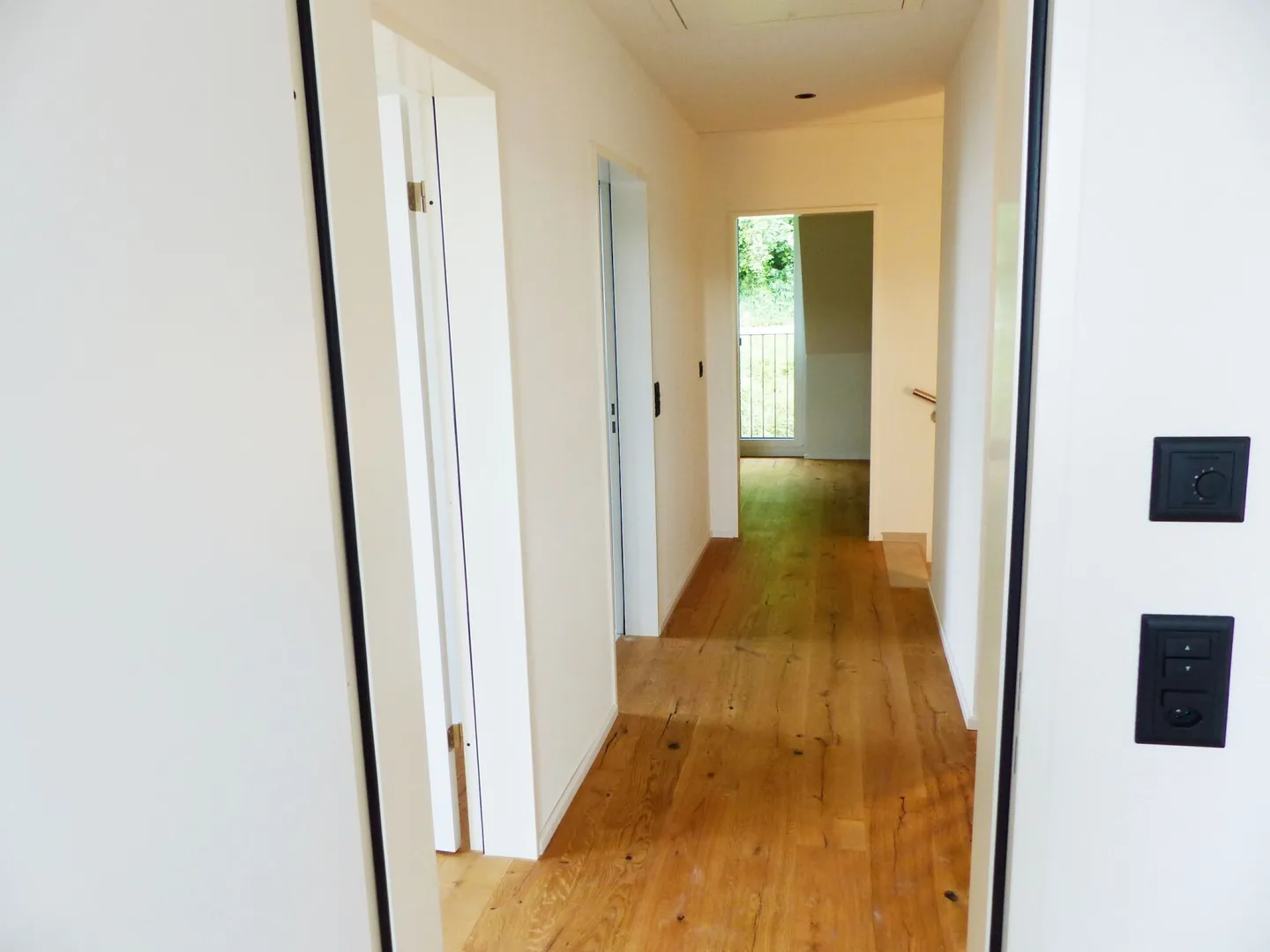 Casa unifamiliare angolare 5.5 stanze di nuova costruzione con vista lontana attraente - Foto 9 di 19