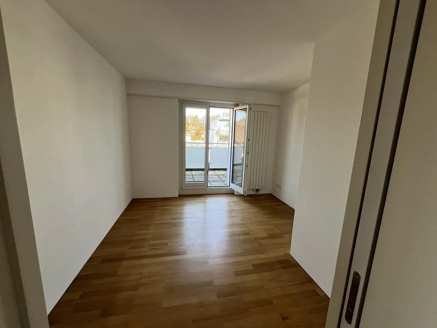 RENT WITHOUT DEPOSIT - Live centrally in a quiet neighborhood - Photo 7 of 11