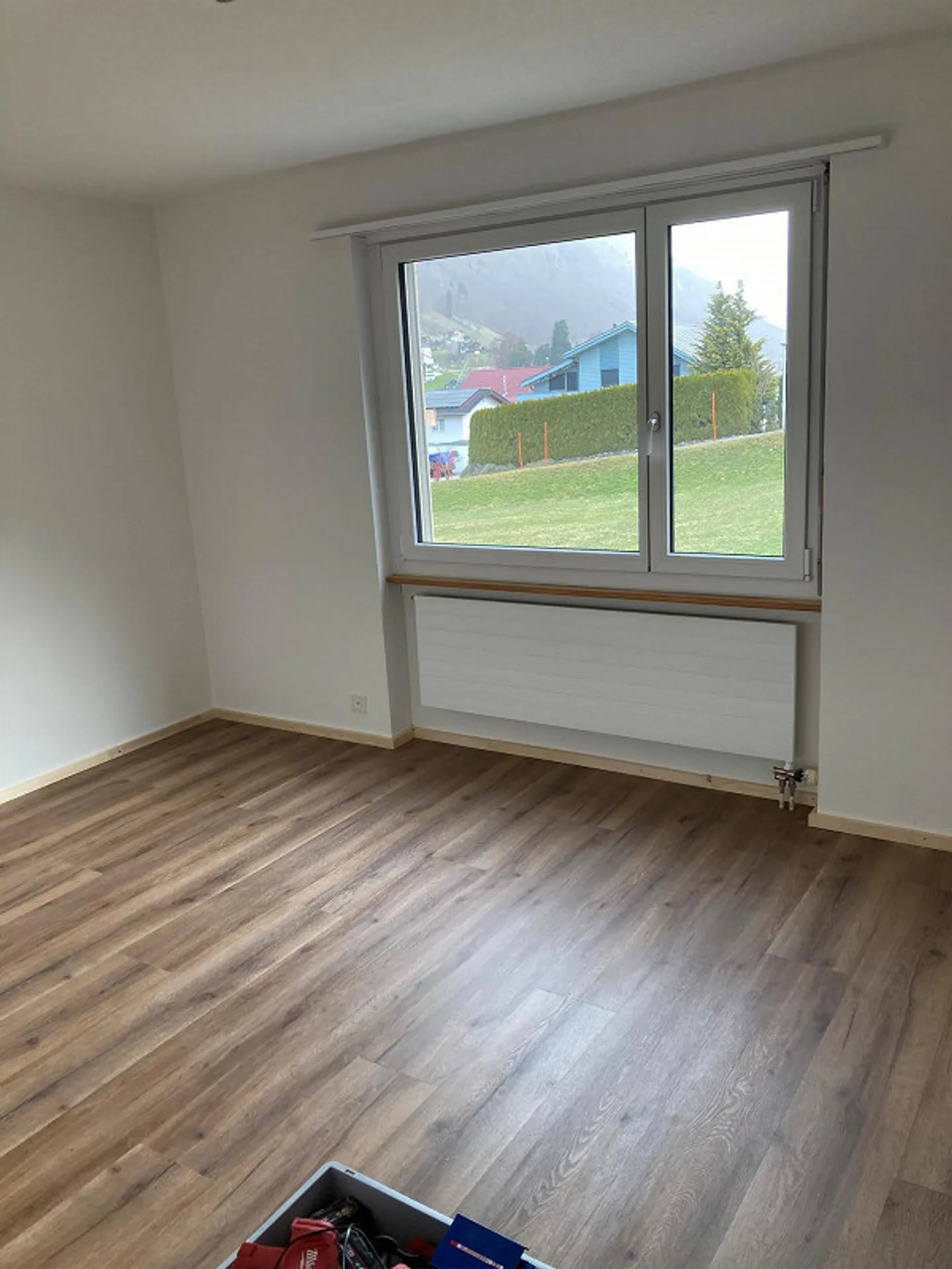 Affordable bright renovated apartment in the green - Photo 7 of 12