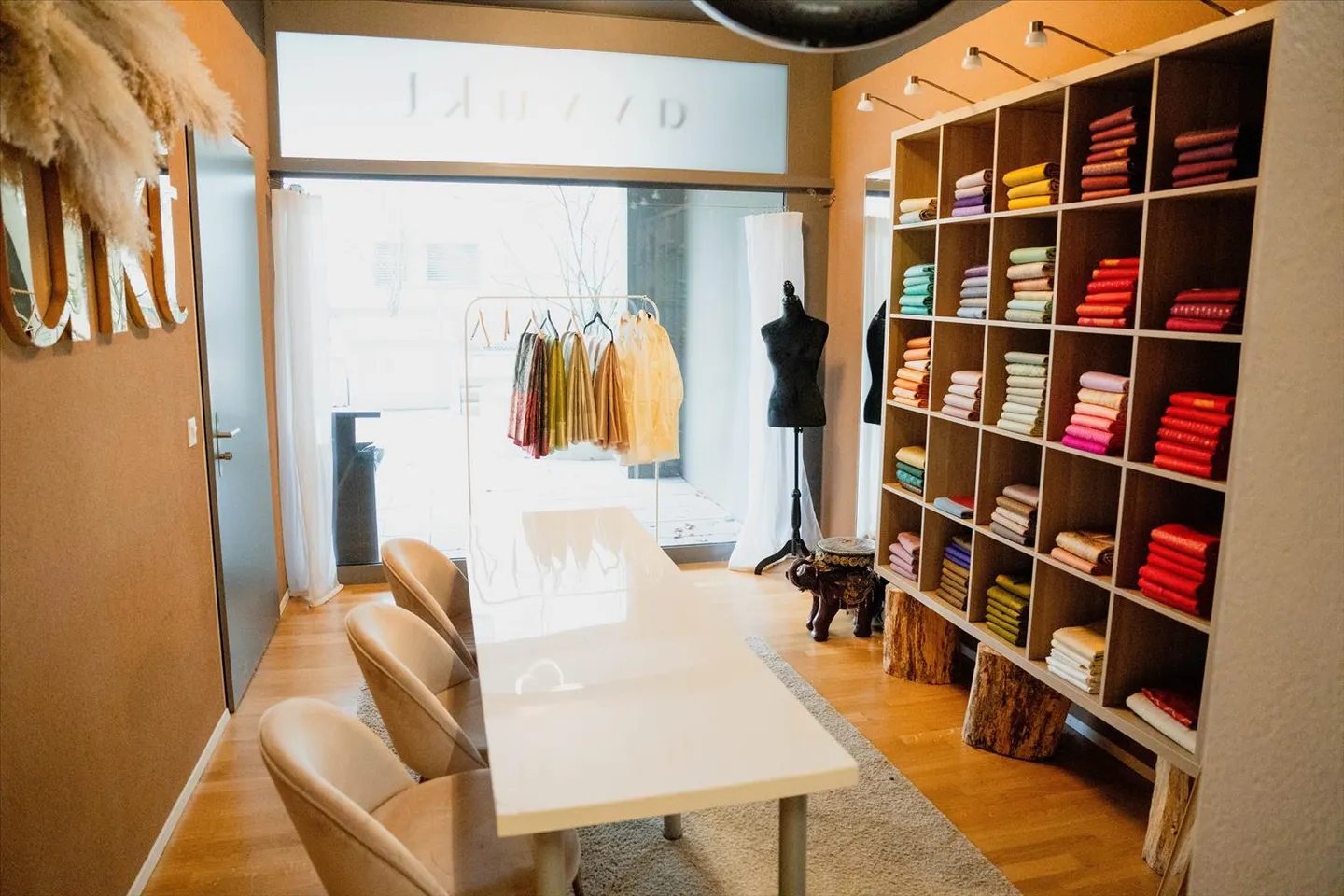 Bureau - Foto 2 von 5