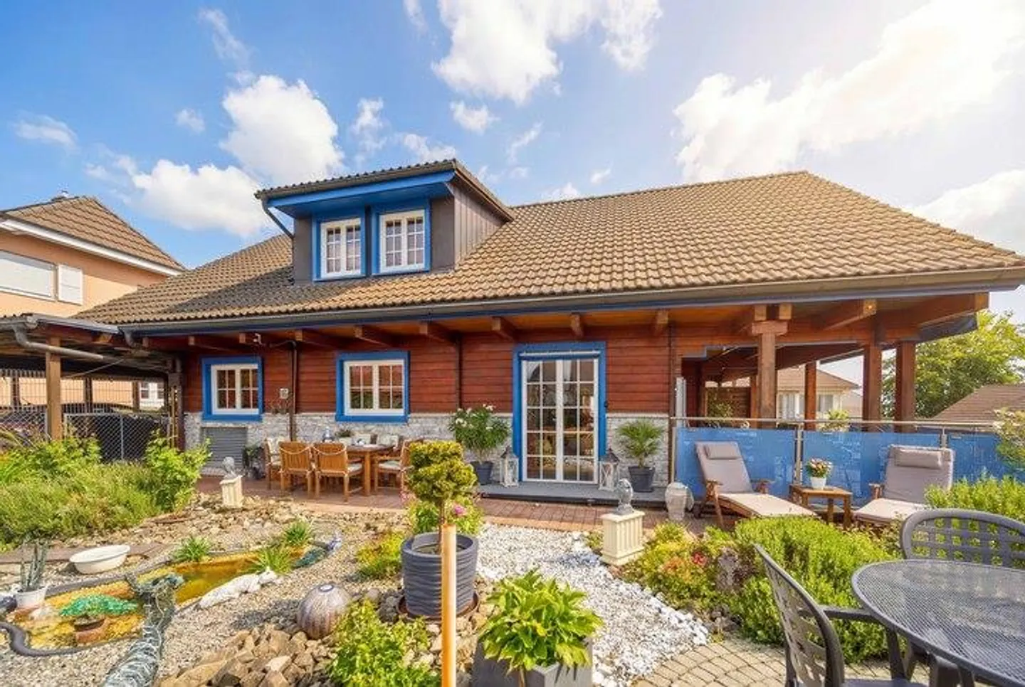 MAISON INDIVIDUELLE DE 4,5 PIÈCES AVEC TERRASSE ET CARPORT - Photo 1 sur 8