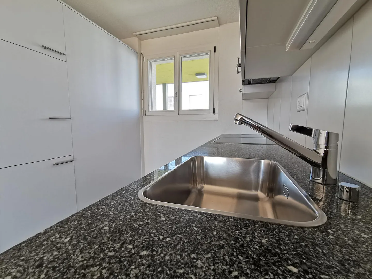 Appartamento moderno di 2,5 stanze a Biel-Mett - Foto 2 di 7