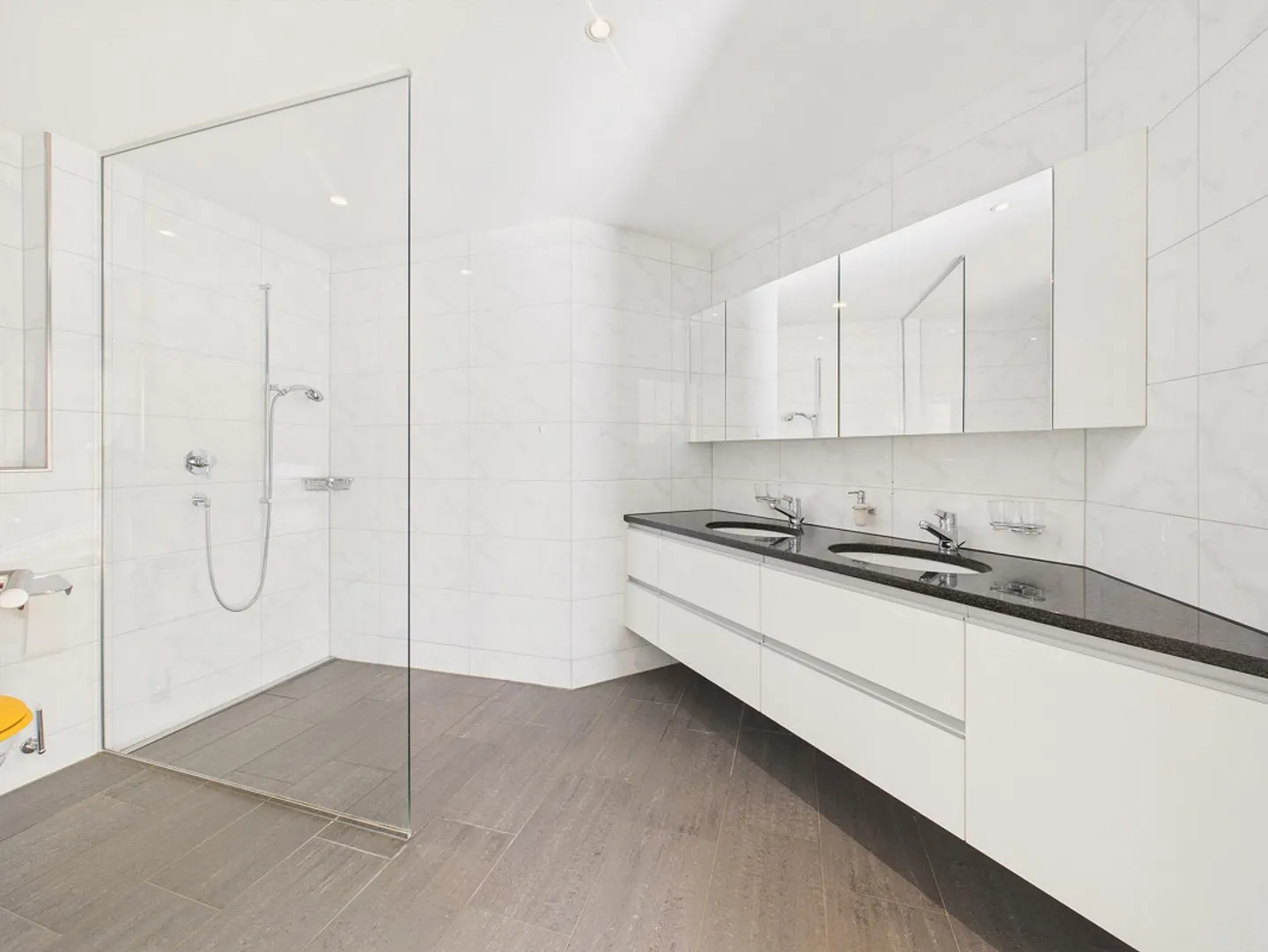 Appartement unique à Wald ZH avec 5,5 pièces et vues imprenables - Photo 8 sur 14