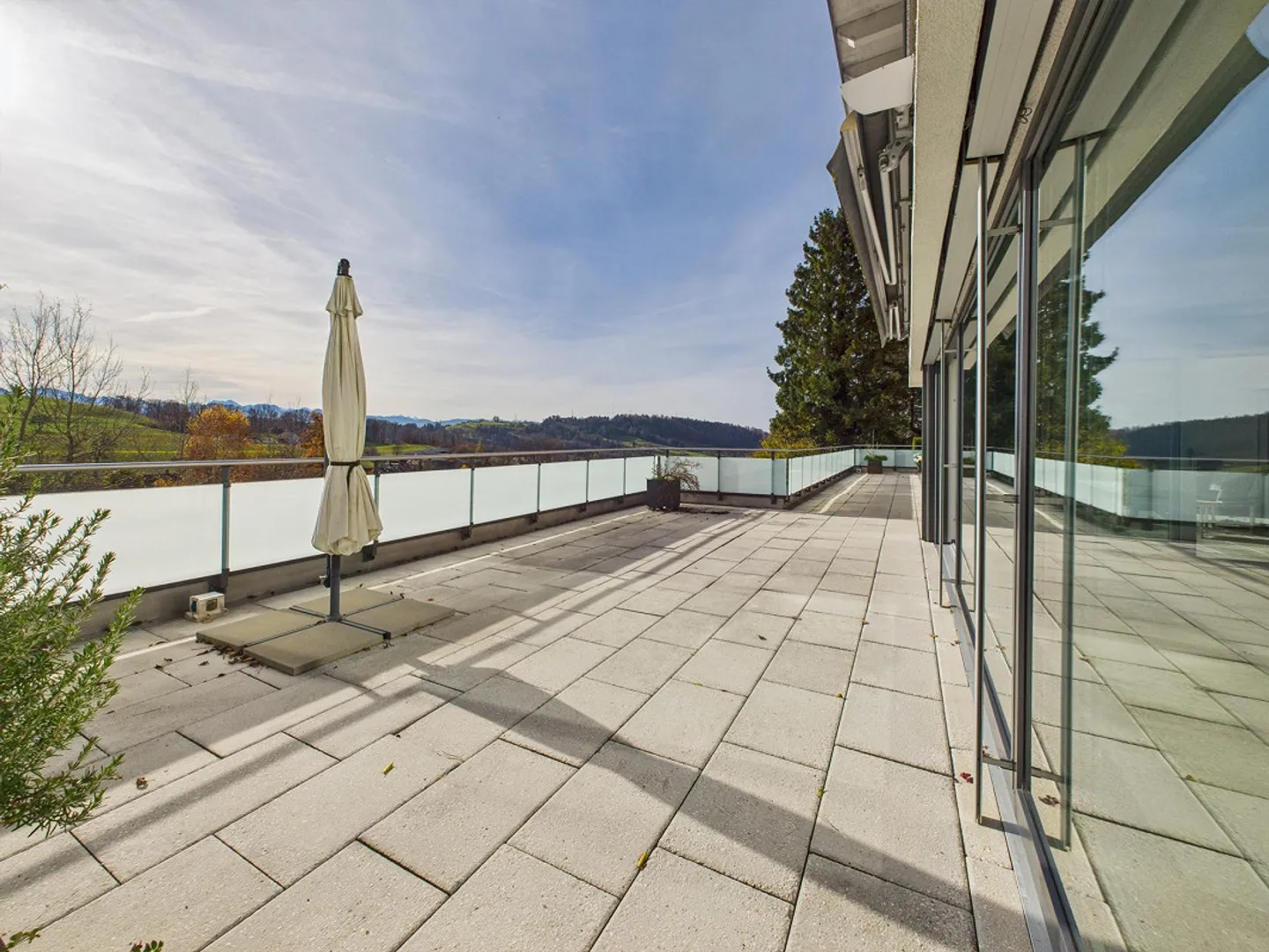 Appartement unique à Wald ZH avec 5,5 pièces et vues imprenables - Photo 10 sur 14