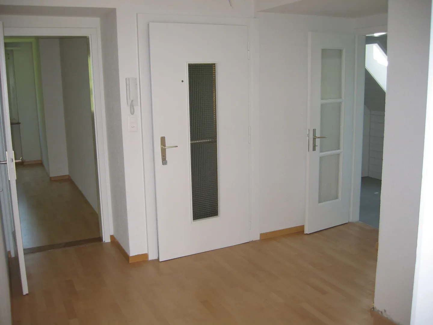 Partially renovated 4-room apartment in Liebefeld for rent! - Photo 11 of 14