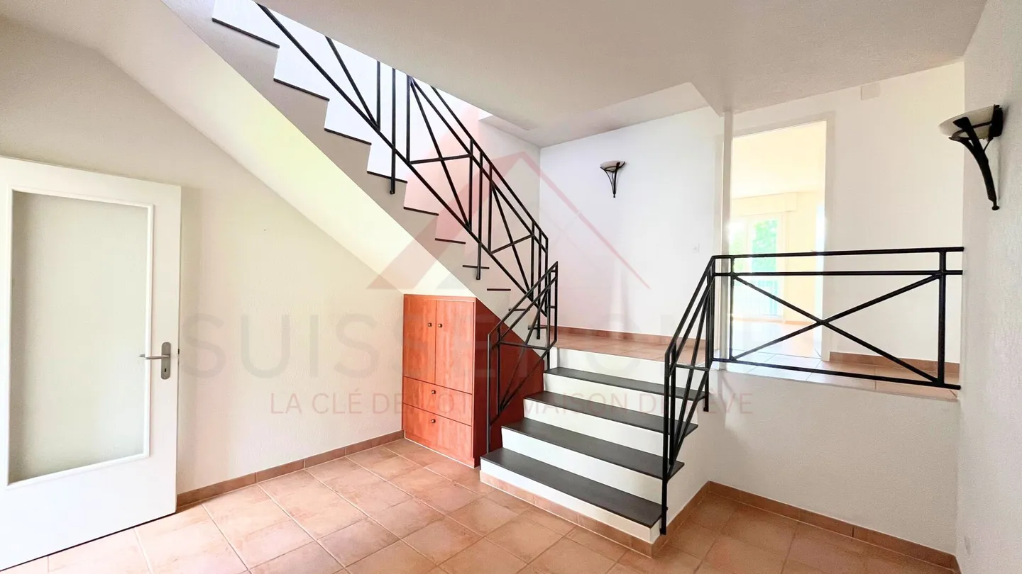 Raro a Neuchâtel: Duplex familiare di 149 m², terrazza, giardino e doppio garage - Foto 7 di 17