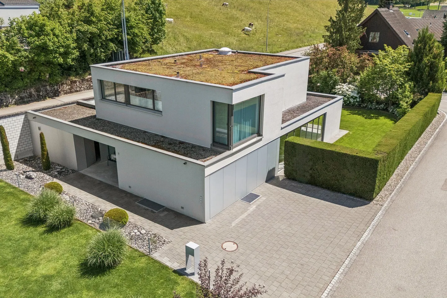 Architecture moderne avec un haut niveau de développement - Photo 2 sur 24