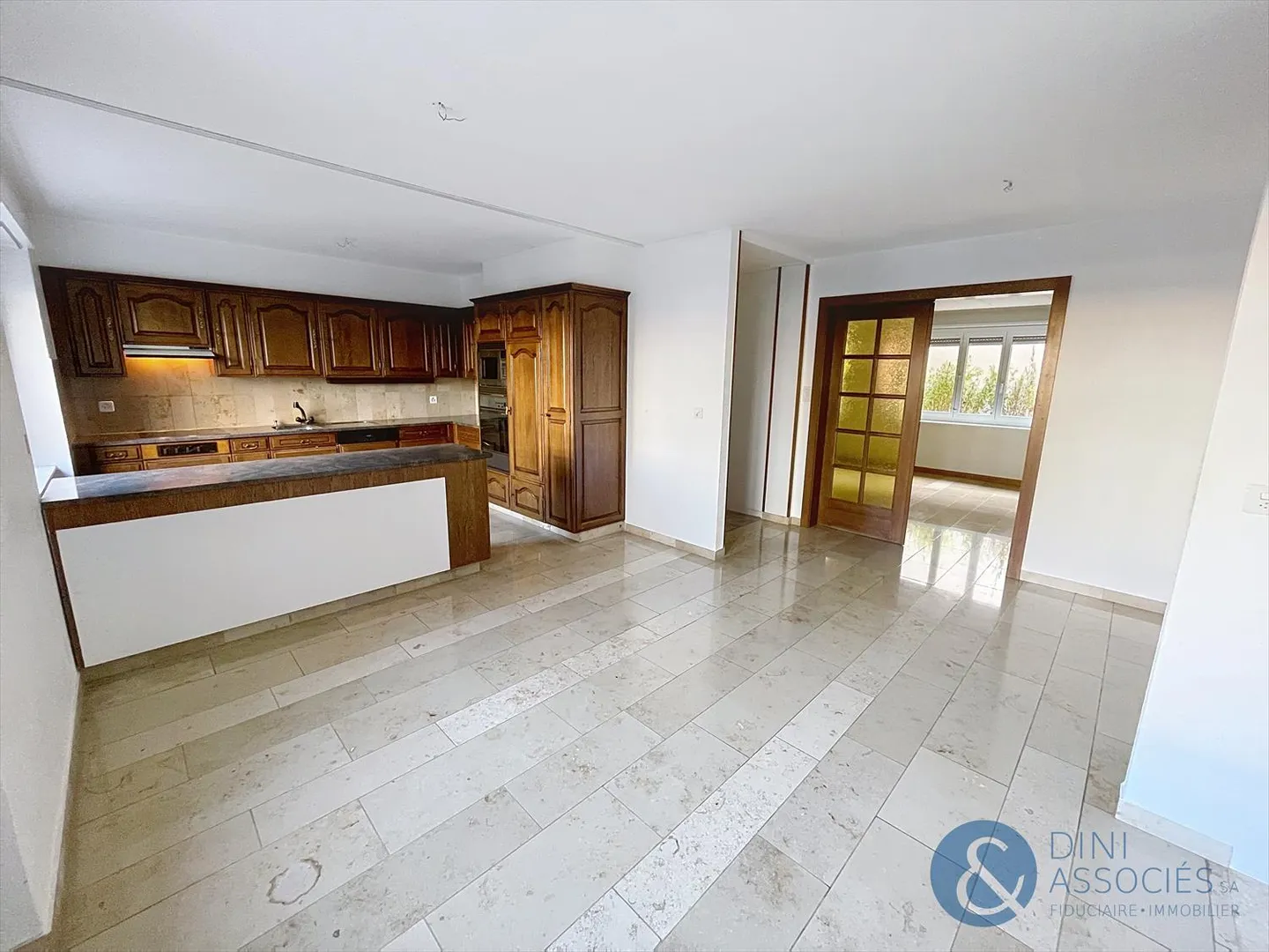 Bureau 4.5 pièces - Photo 3 sur 14