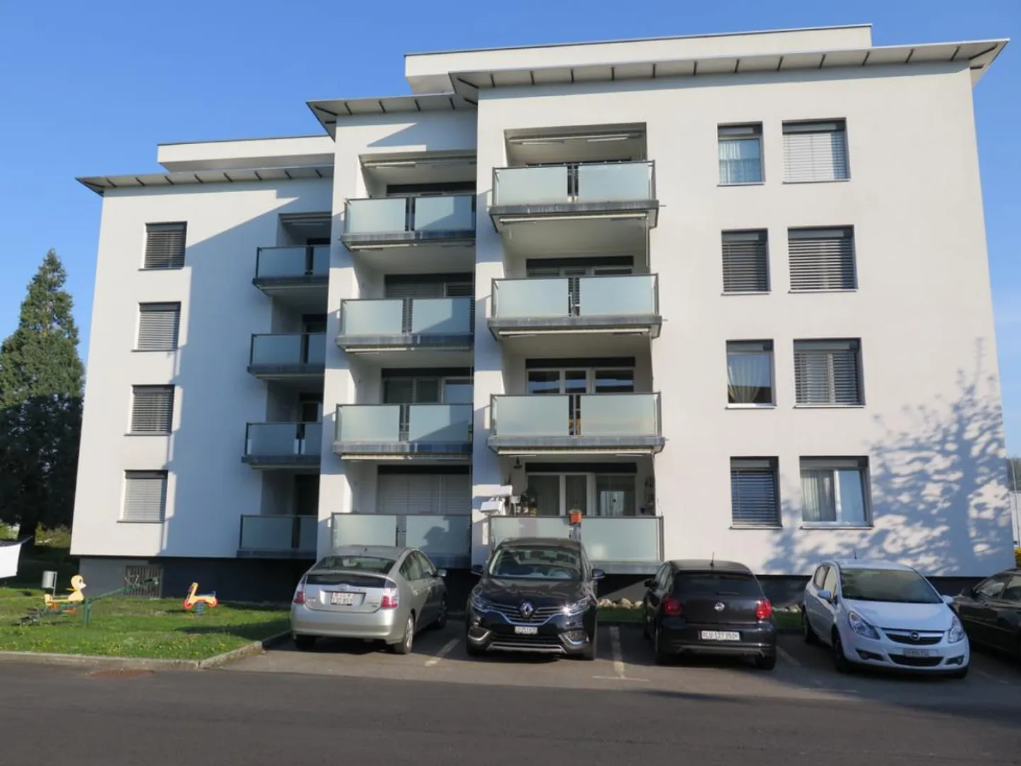 Surrounded by Nature: Green Space, Lake and Mountains Right by the House - Photo 8 of 9