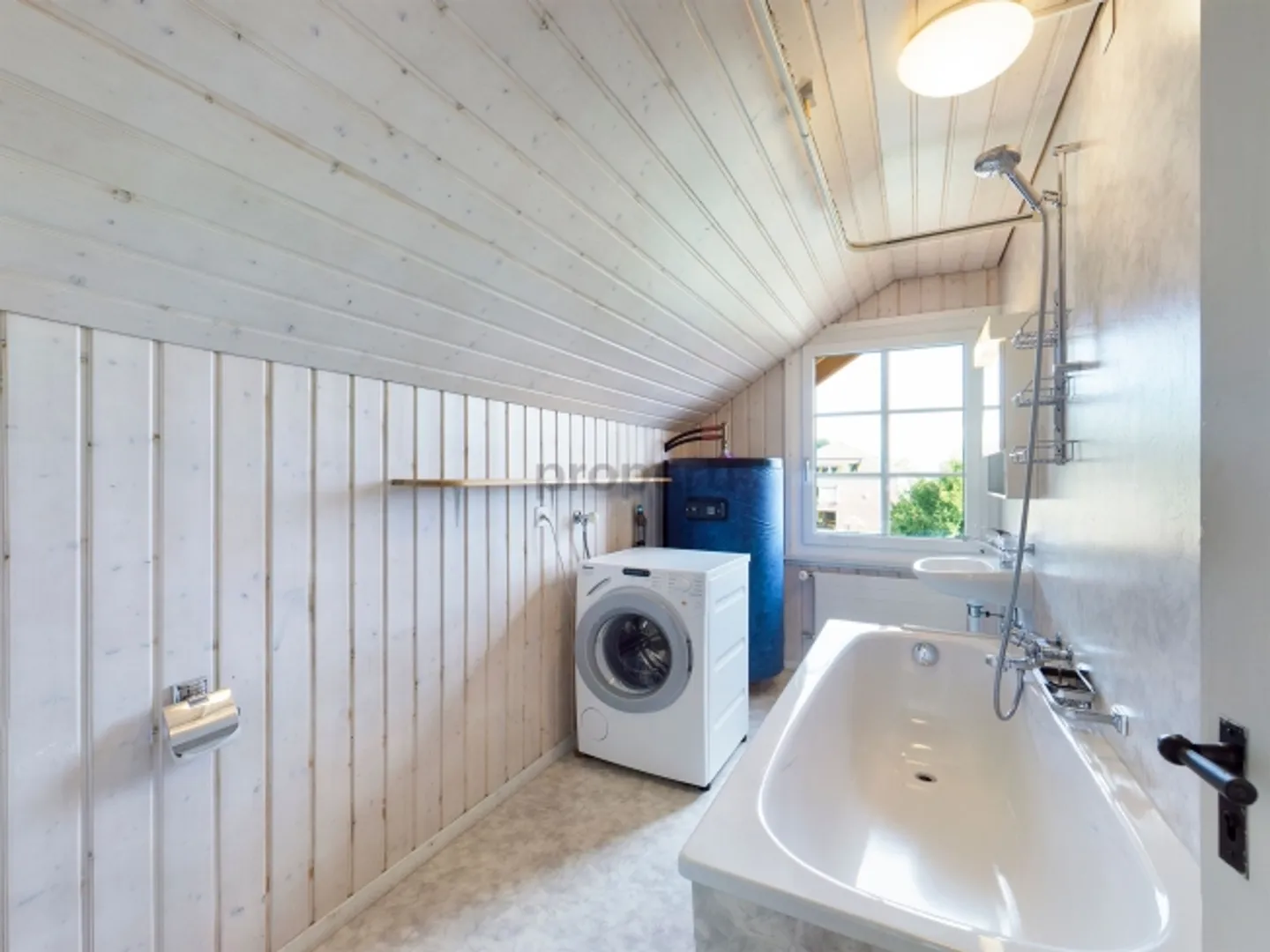 Charming 4.5-Room Apartment - Photo 7 of 9