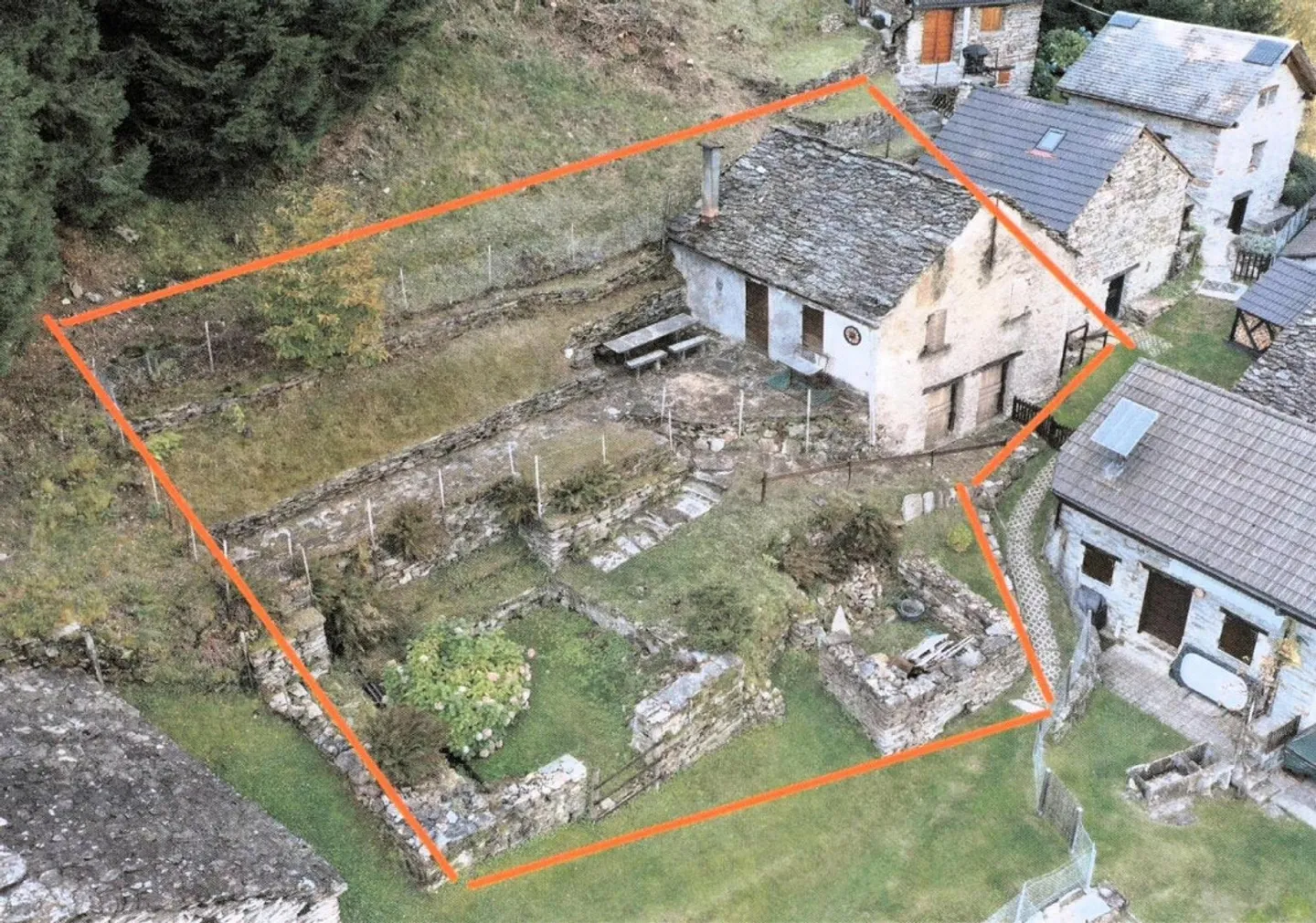 Rustico di 3 locali in una posizione molto tranquilla con vista - Foto 1 di 28