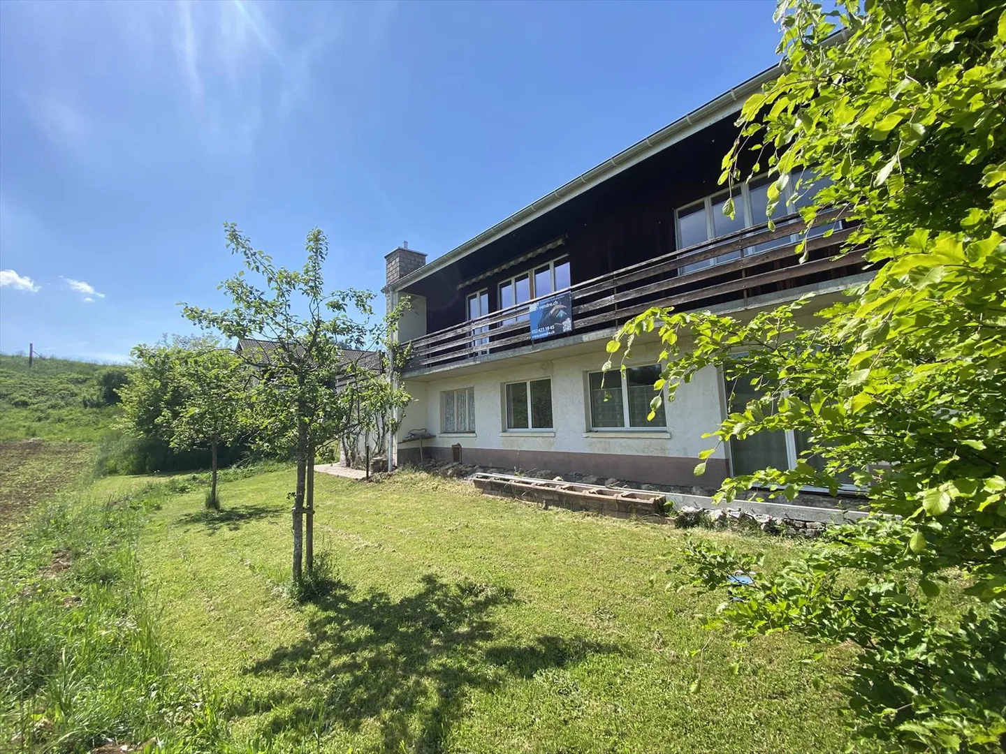 Wohngebäude - Foto 1 von 13