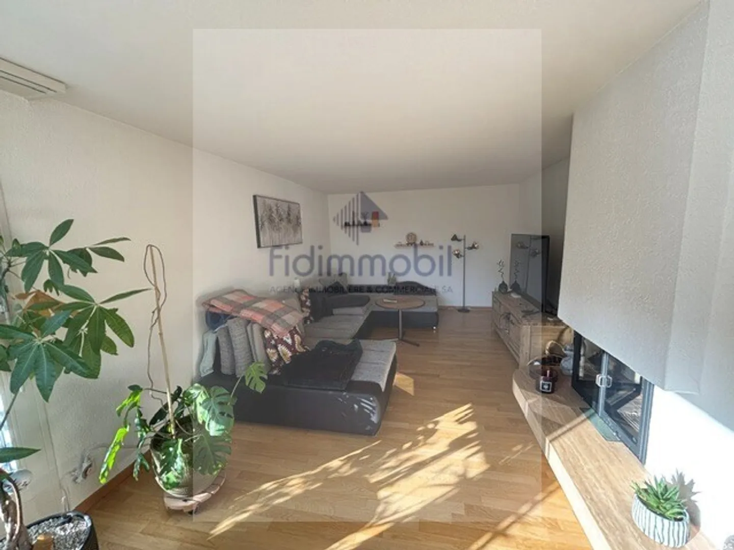 Dachgeschoss 4.5 Zimmer - Foto 2 von 13