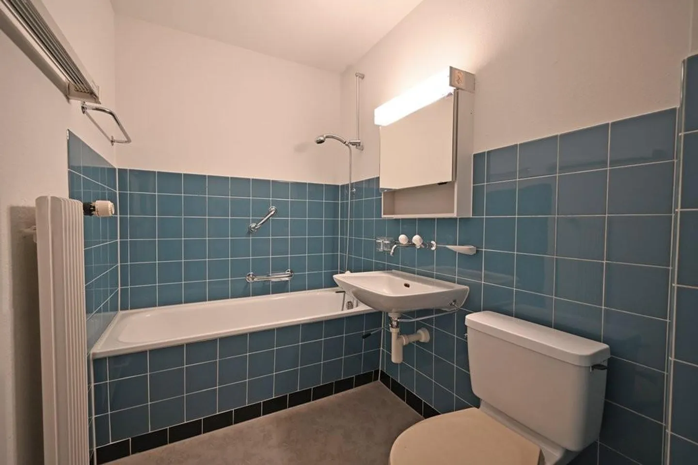 Looking for a new home? - Photo 8 of 10