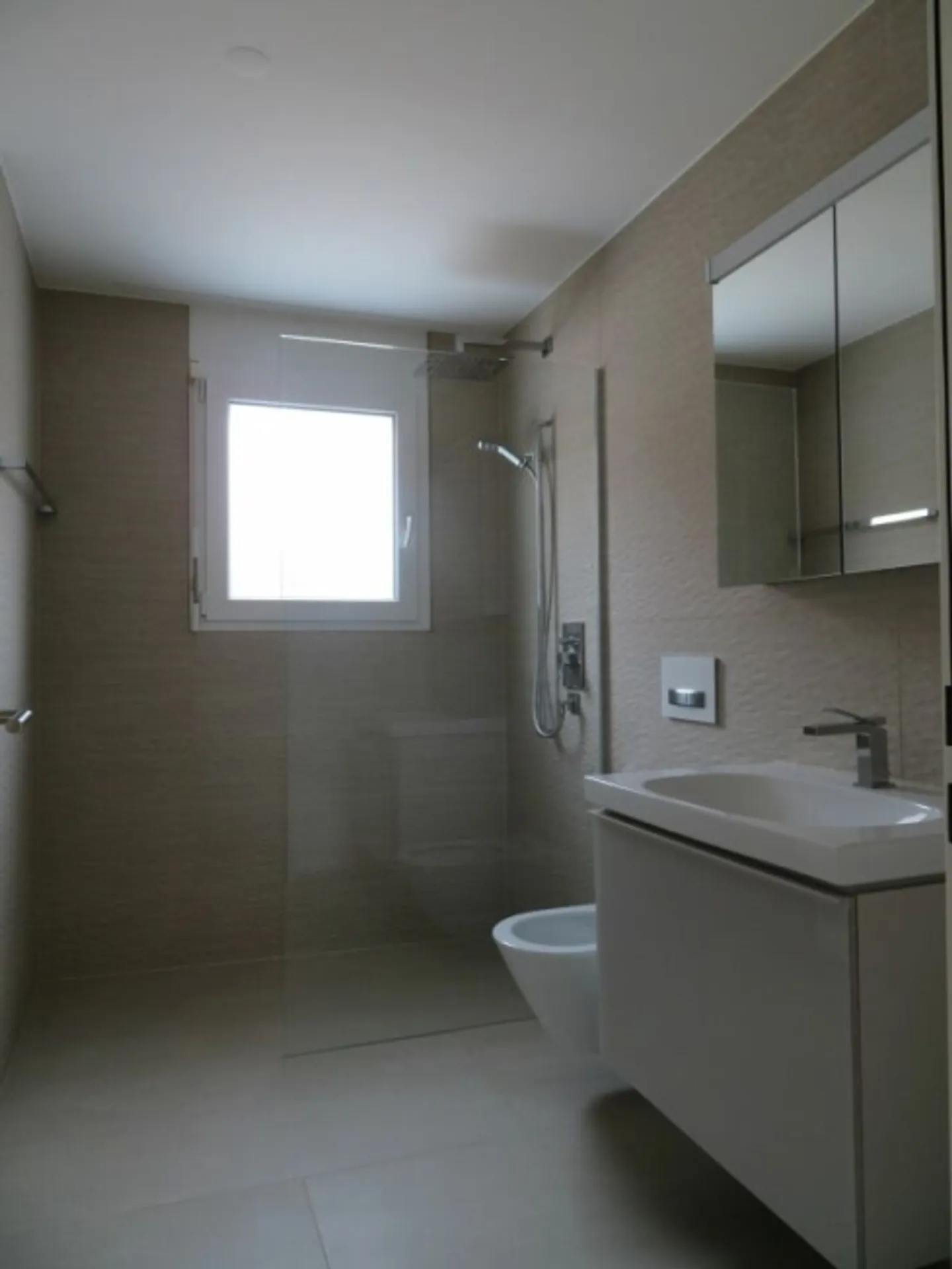 Wohnung mieten - Foto 5 von 8