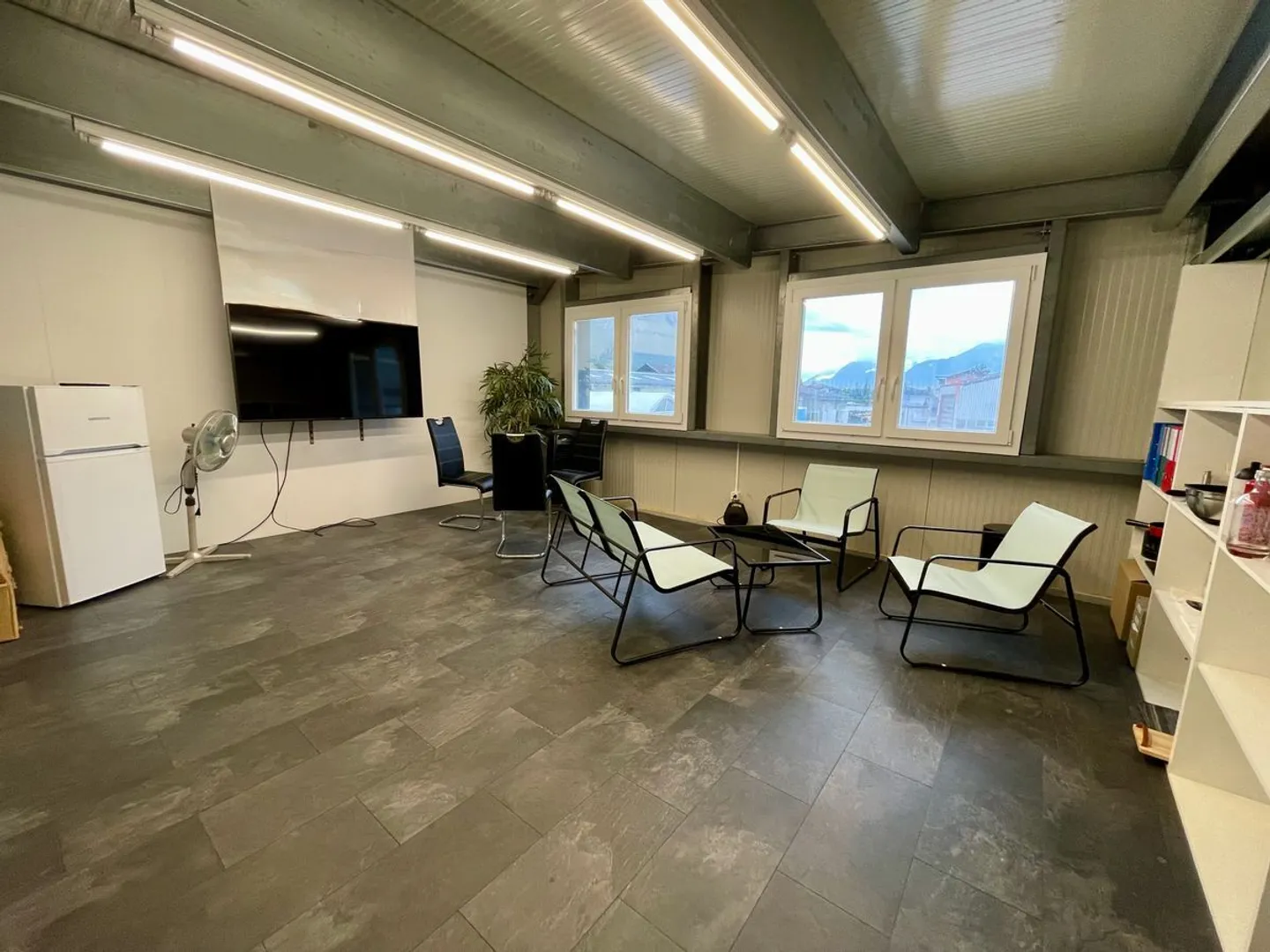 Mischgenutztes Gebäude kaufen - Foto 7 von 11