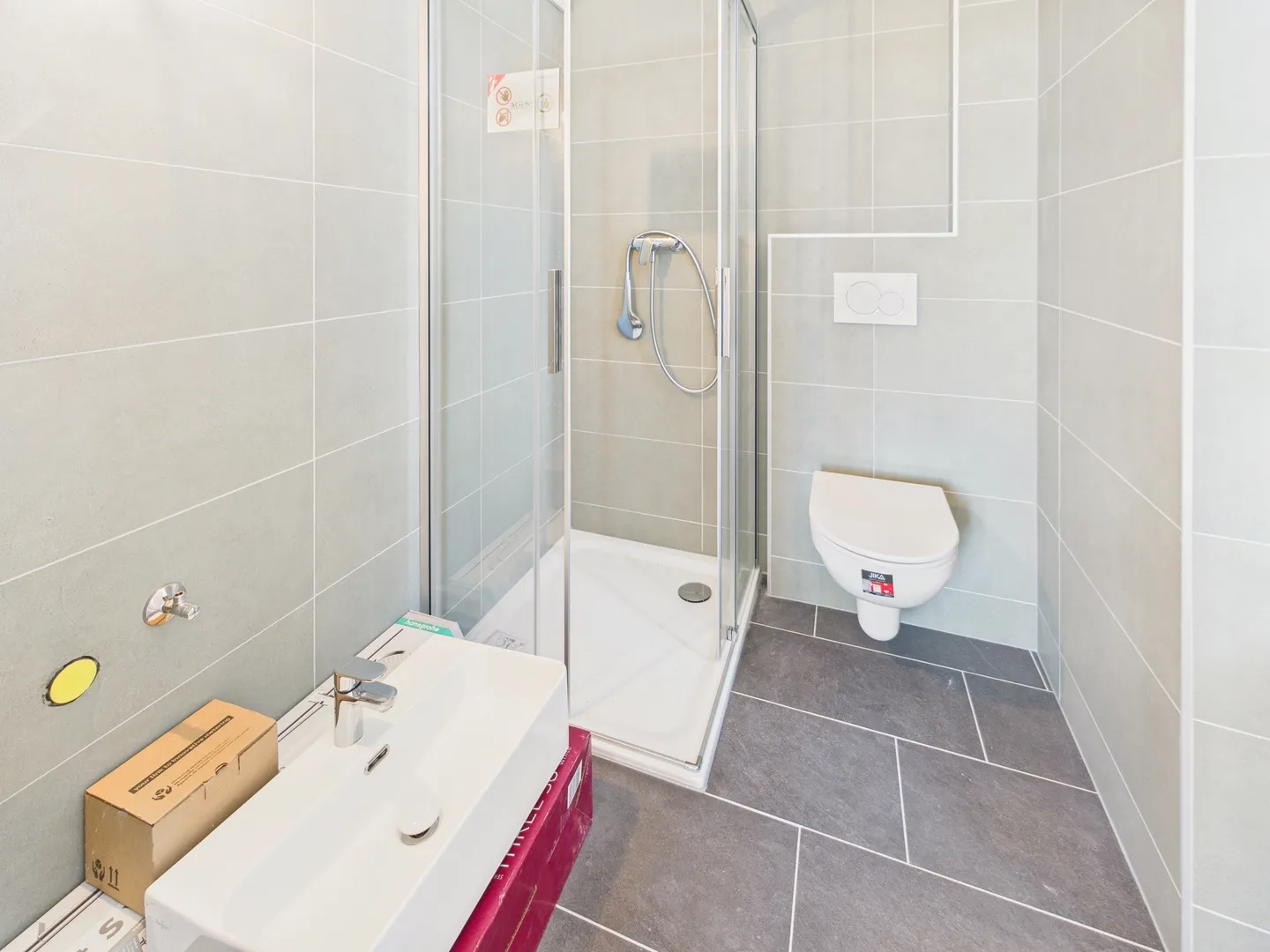 Helles und vollständig renoviertes 4,5-Zimmer-Apartment mit Kamin in Châtill - Foto 12 von 13